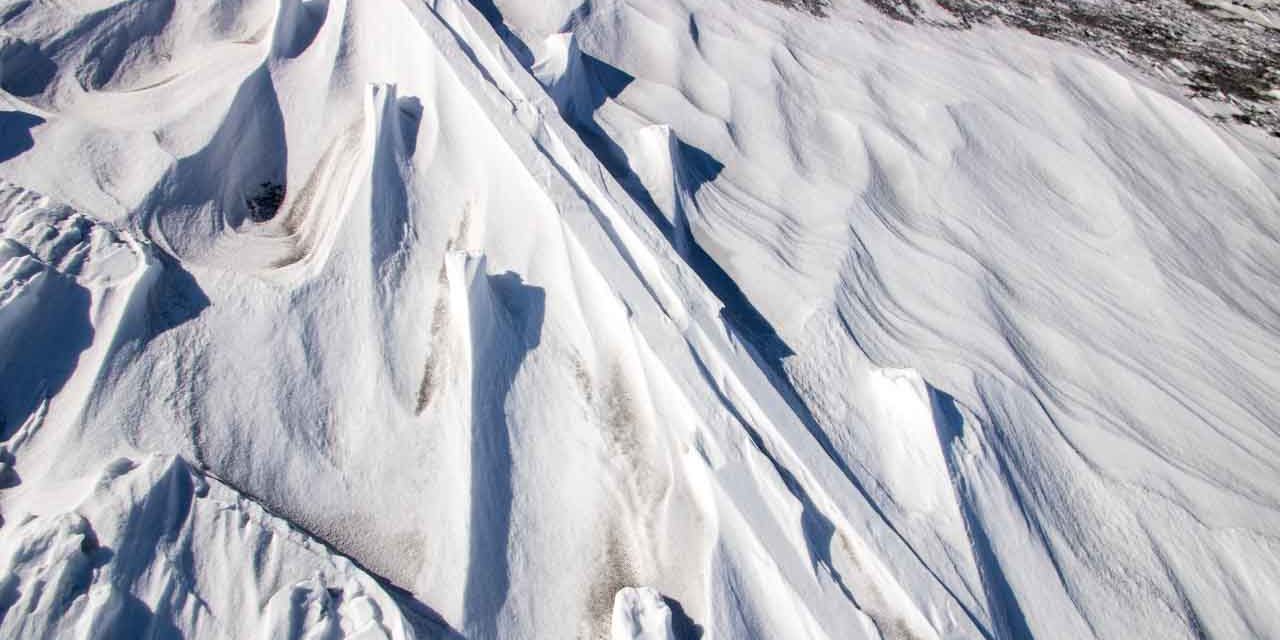 Negativspur im Schnee