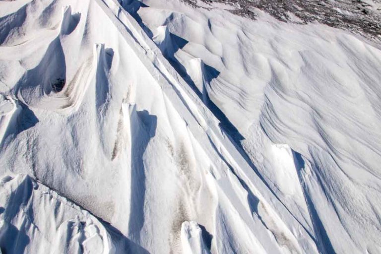 Negativspur im Schnee