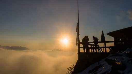 Auf der Terrasse beim Sonnenuntergang.