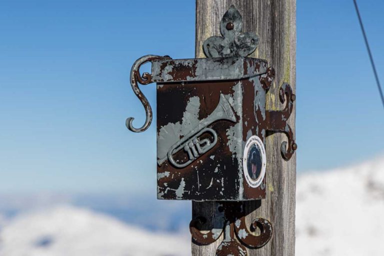 Schönes Gipfelkreuz am Mittagskogel über Saalbach-Hinterglemm
