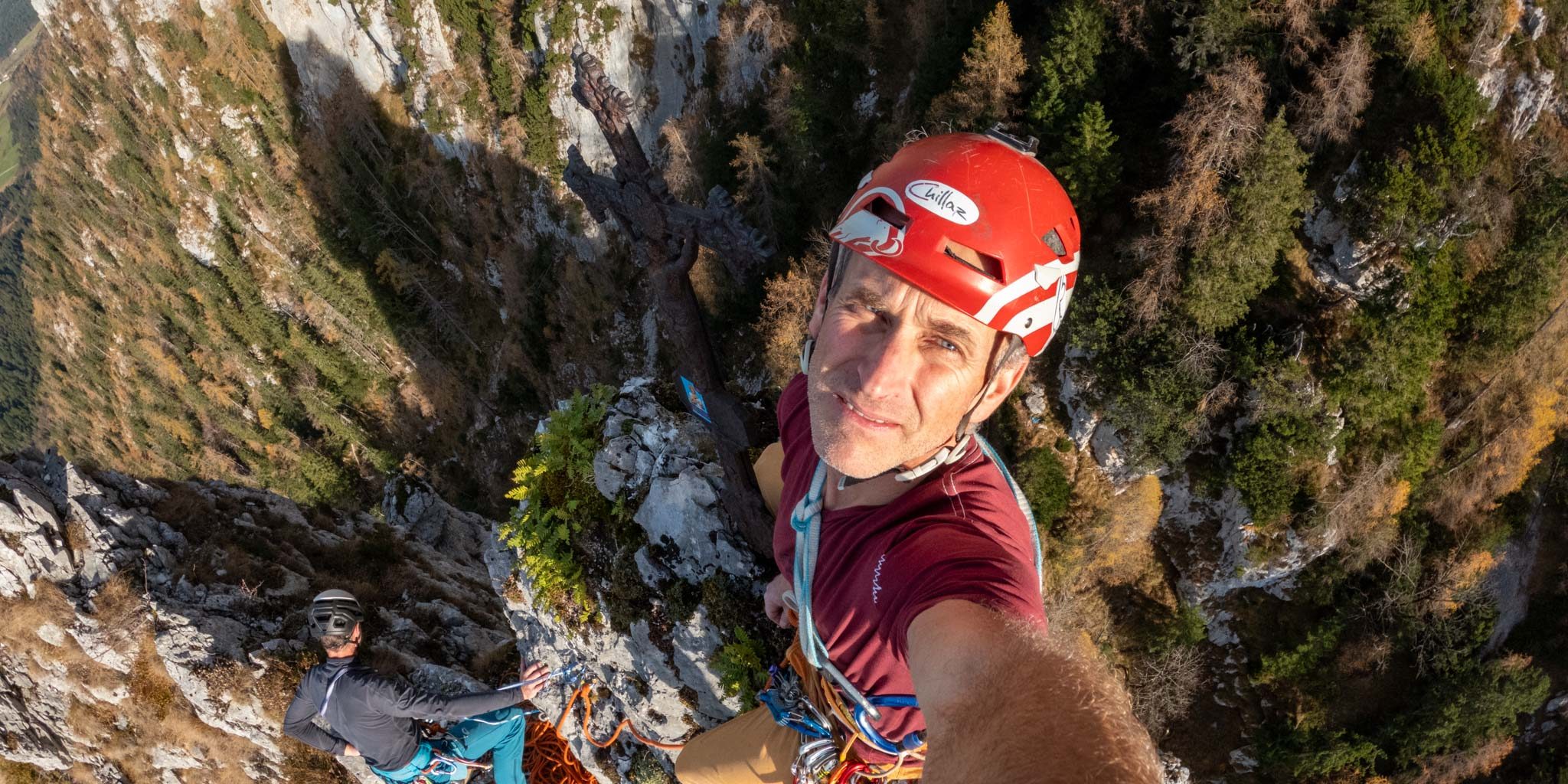 Ich sitze auf dem spitzen Kalkturm.